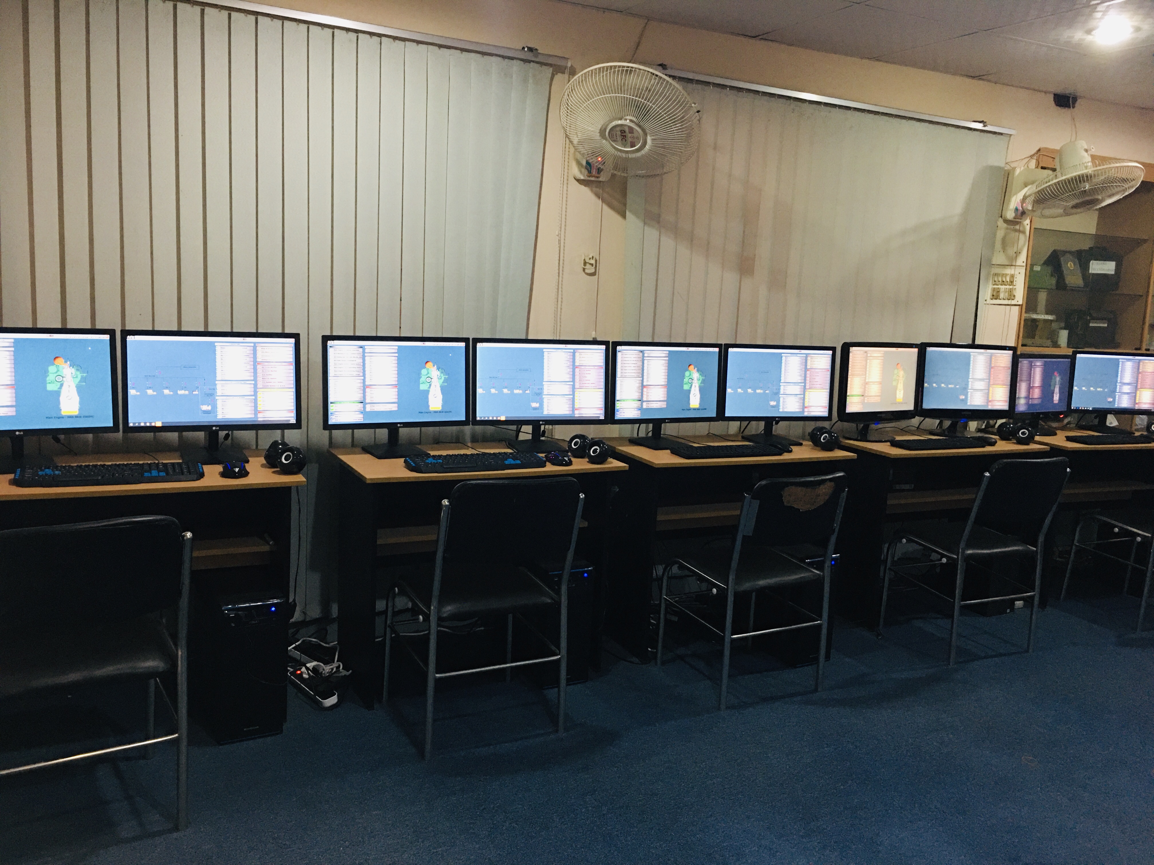 ENGINE ROOM SIMULATOR